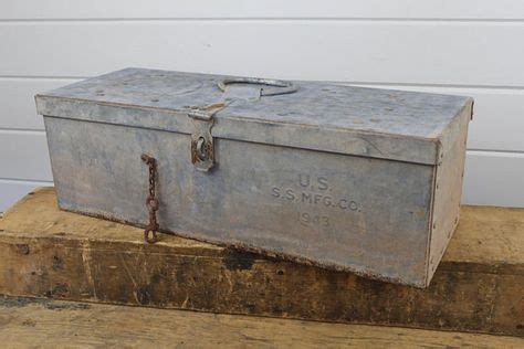 uss mfg 1943 metal tool box|VINTAGE WWII 1943 U.S. S.S. MFG CO NAVY SHIP ISSUED .